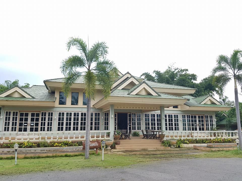 Rai Fhun Pen Jing Hotell Nakhonratchasima Exteriör bild